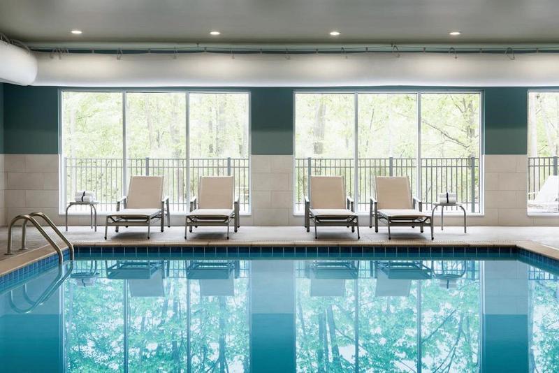 Holiday Inn Express & Suites - Aurora By Ihg Eksteriør billede