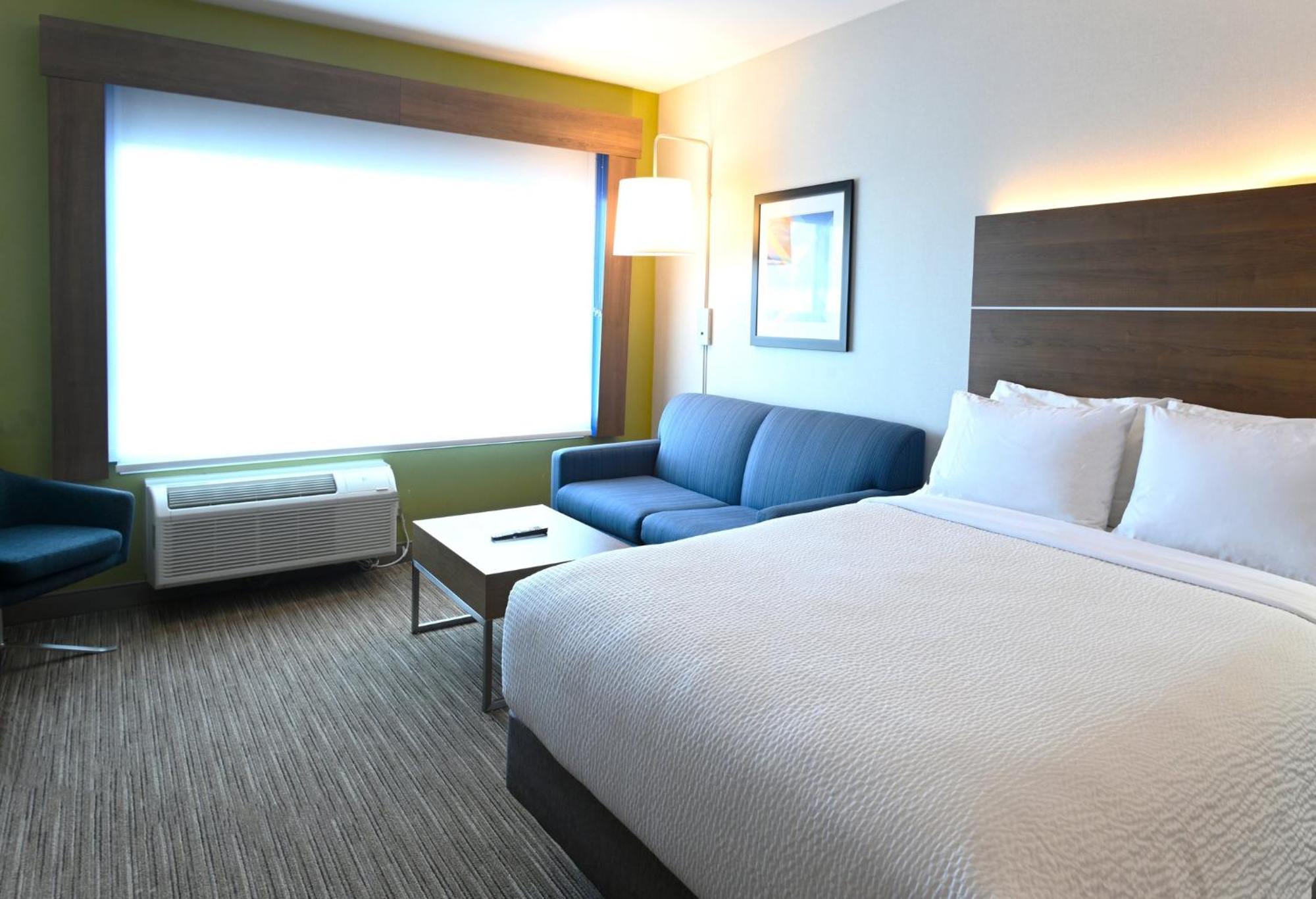 Holiday Inn Express & Suites - Aurora By Ihg Eksteriør billede
