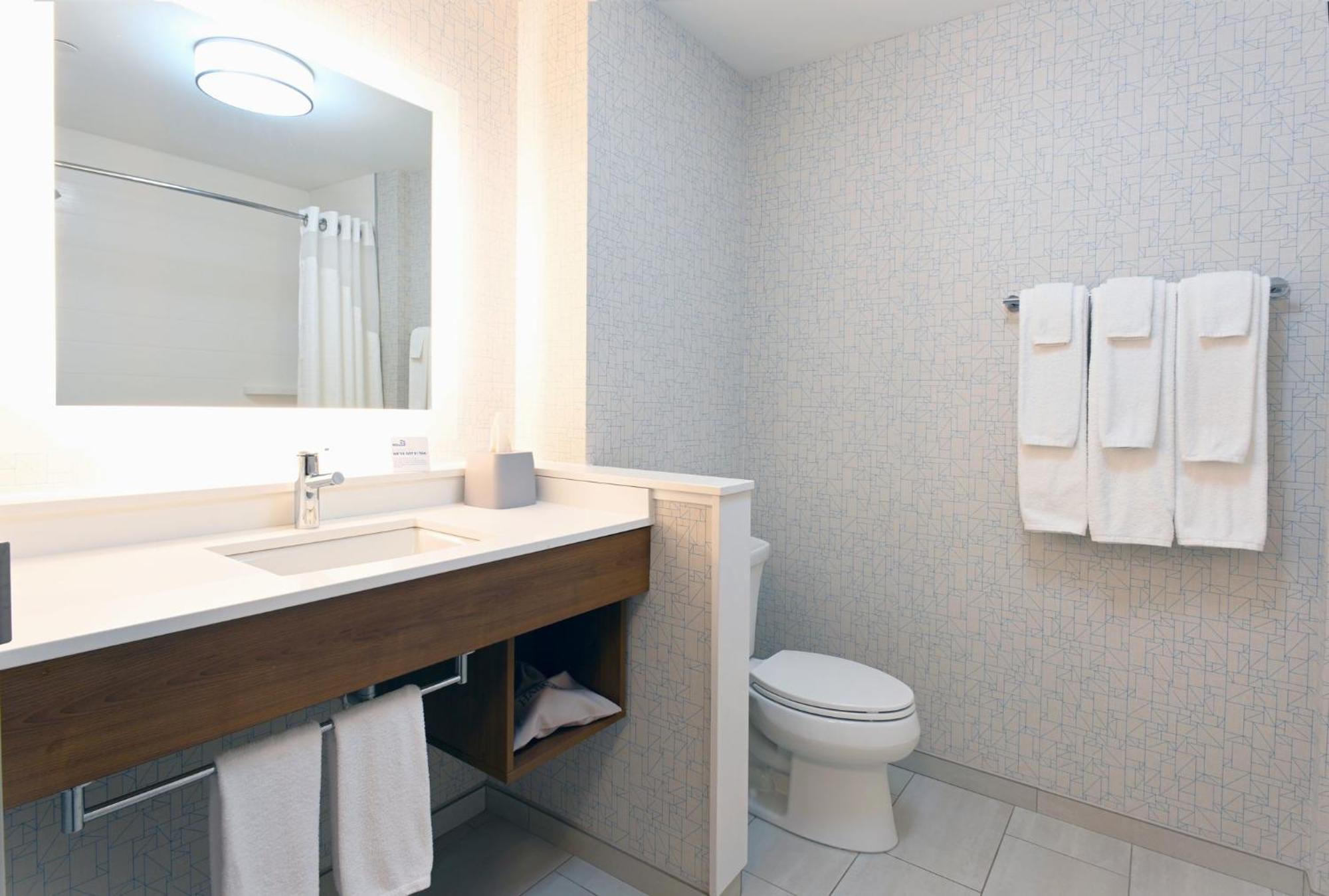 Holiday Inn Express & Suites - Aurora By Ihg Eksteriør billede
