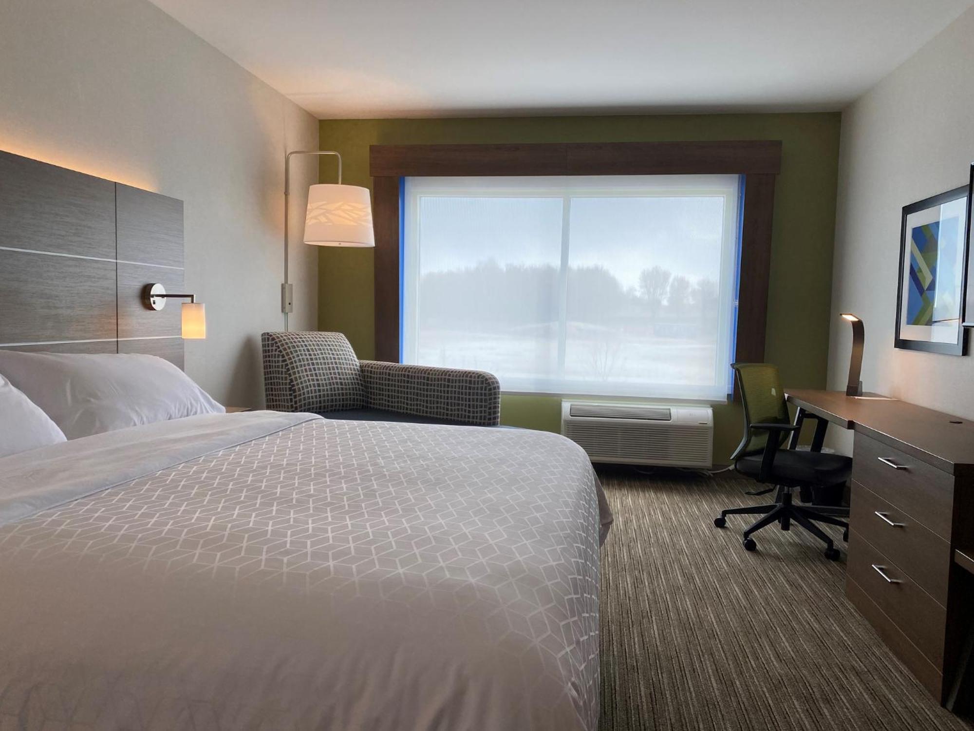 Holiday Inn Express & Suites - Aurora By Ihg Eksteriør billede